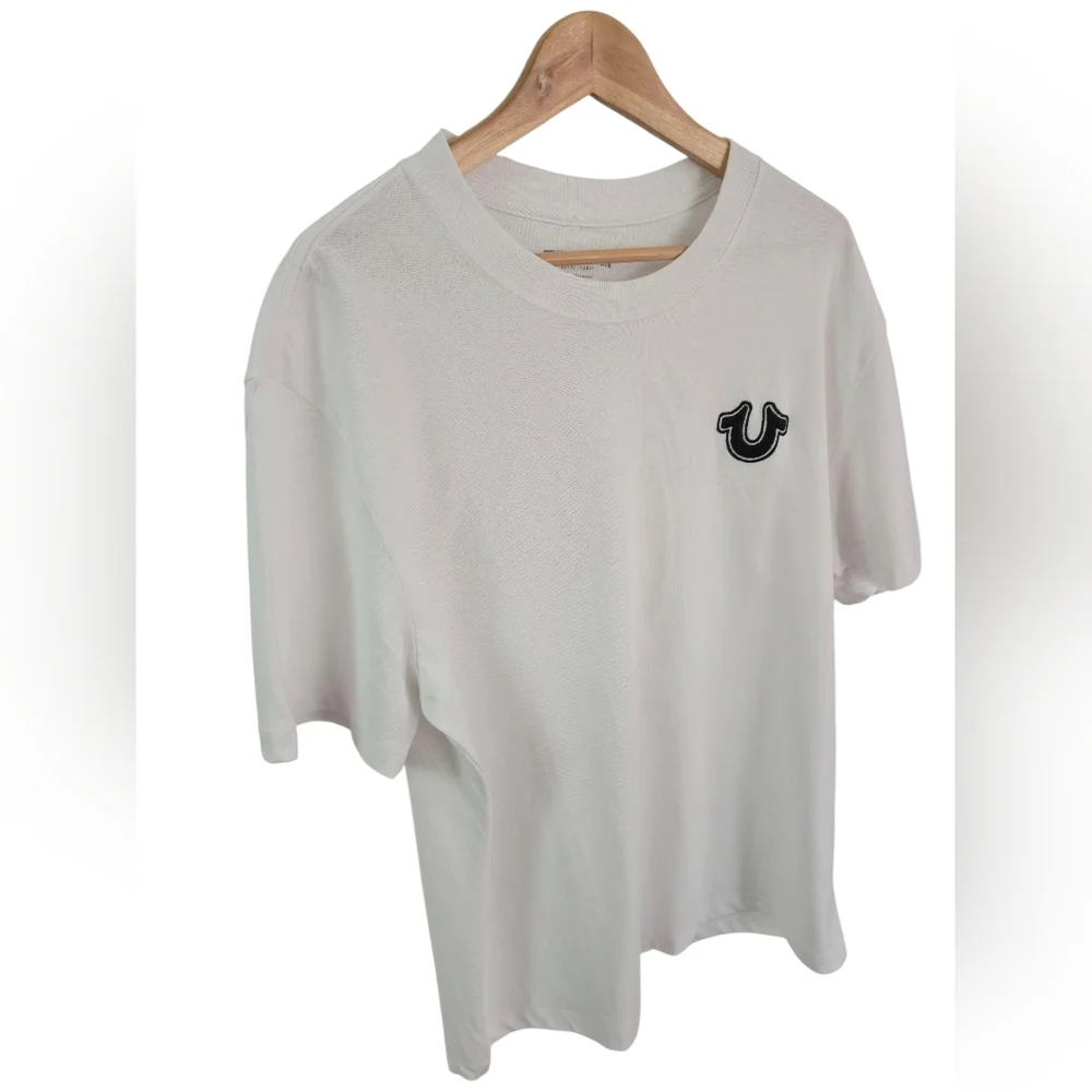 NWT True Religion Men's Emboidered Patch Logo Short Sleeve Tshirt White SZ Large